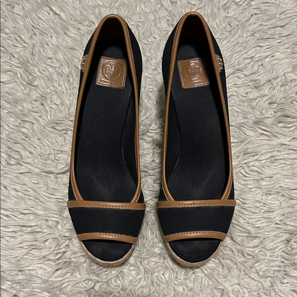 Tory Burch Majorca Black and Tan Espadrilles - Size 35 (US 4-5)